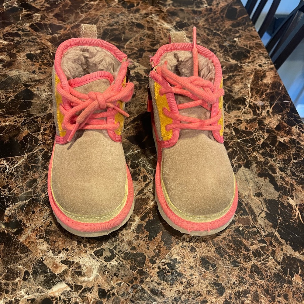 UGG KIDS NEUMEL II